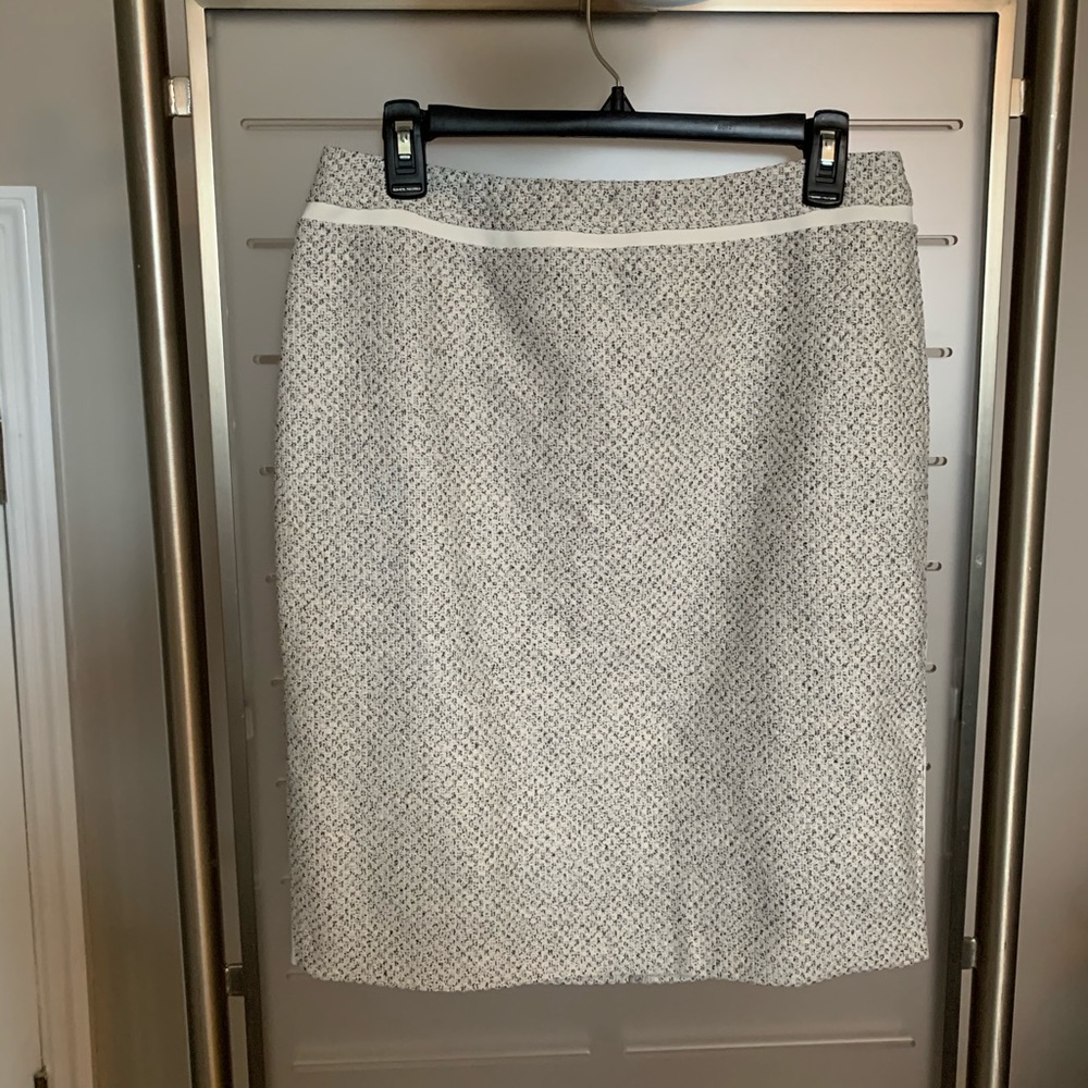 Whitehouse Blackmarket White with Grey Skirt